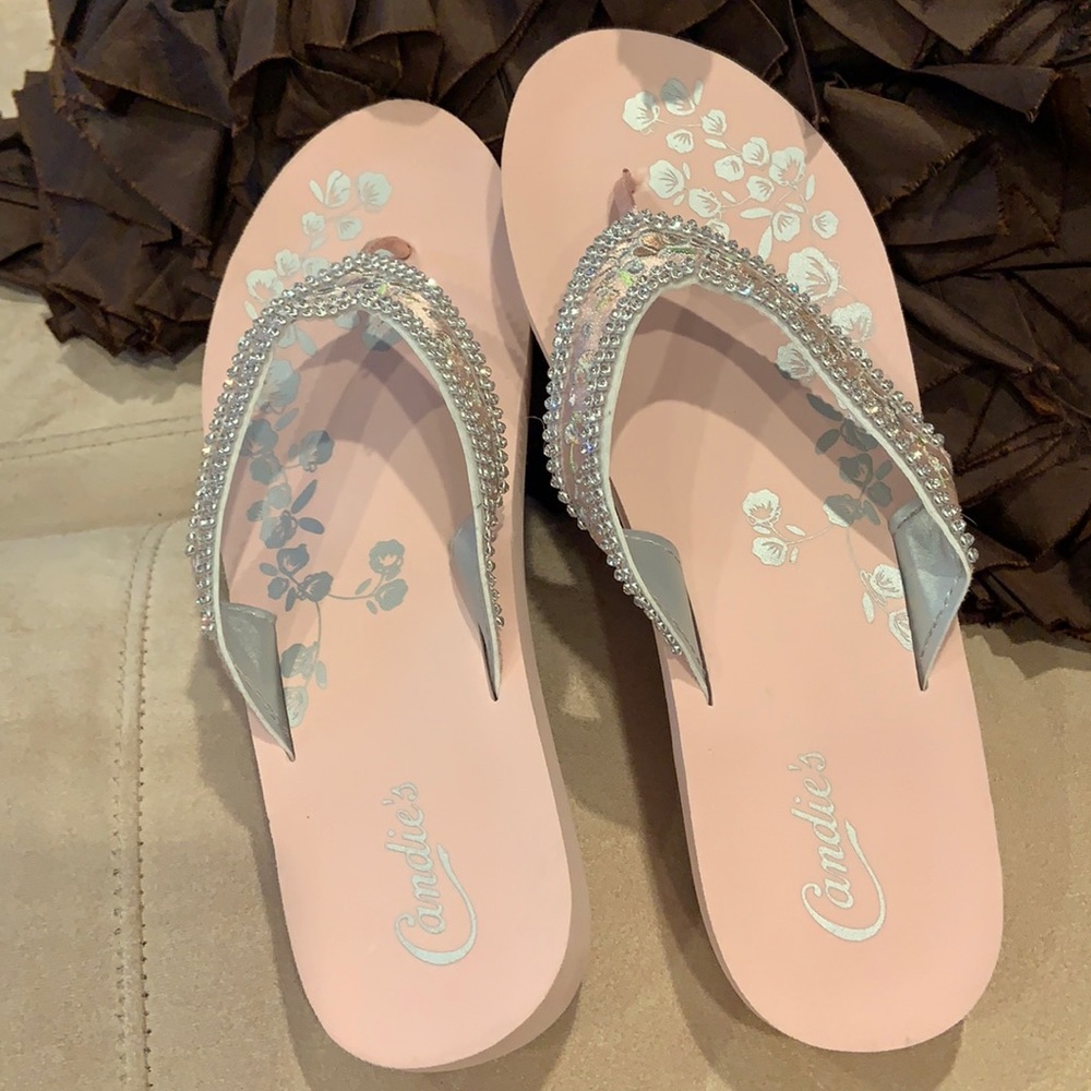 NWT Candies flip flops